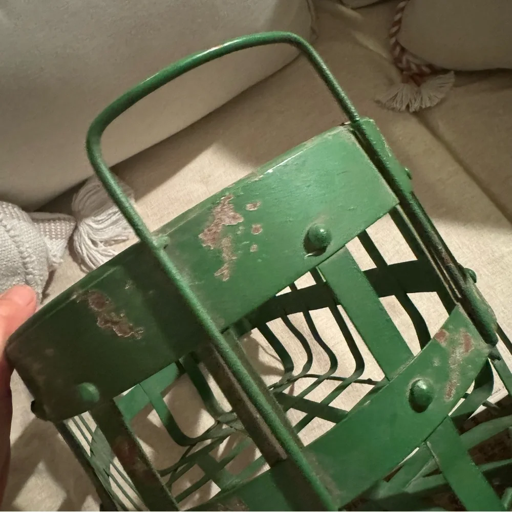 Miljögården - METAL BASKET HAROLD OVAL ANTIQUE Green